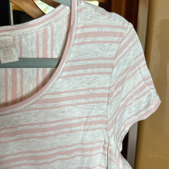 Chico's Pink and Heather Gray Stripe Jersey Knit Tunic Top Size Medium (1) - Picture 4 of 7